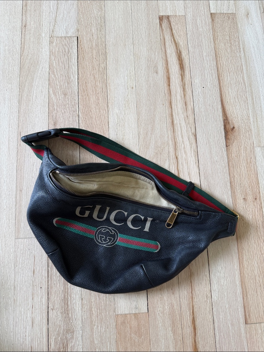 Gucci Black Leather Belt Bag with Green-Red Web Stripe